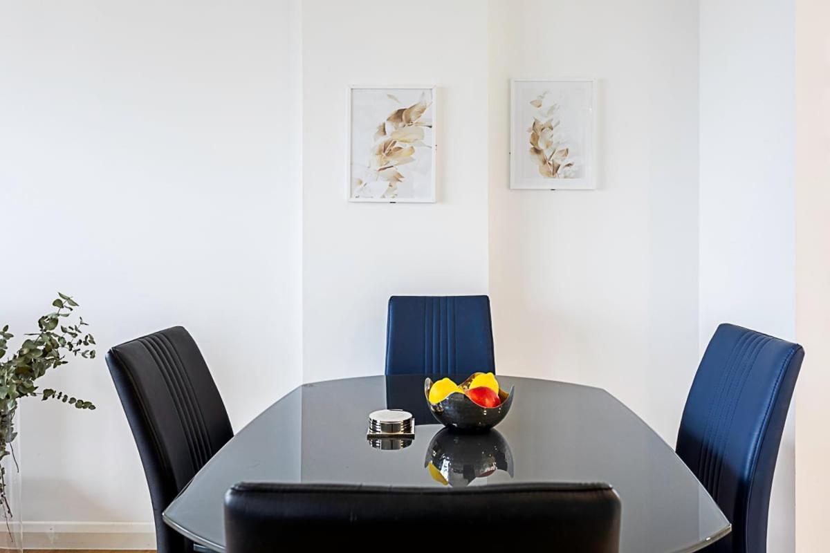 Trendy Queen'S Park Apartment With Views Across London Exterior photo