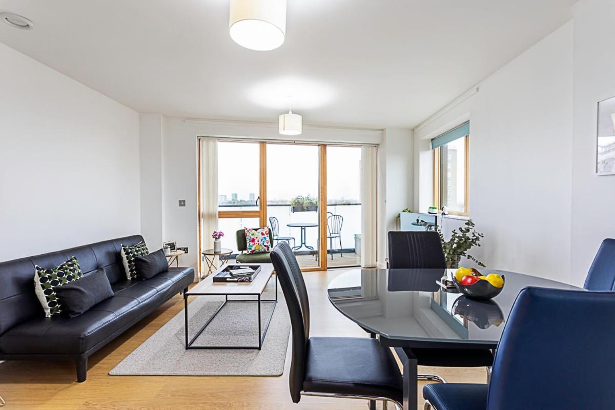 Trendy Queen'S Park Apartment With Views Across London Exterior photo